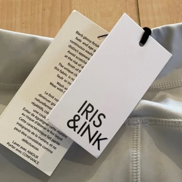 🤍NEW IRIS & INK // REVOLVE LEGGINGS - Picture 5 of 6